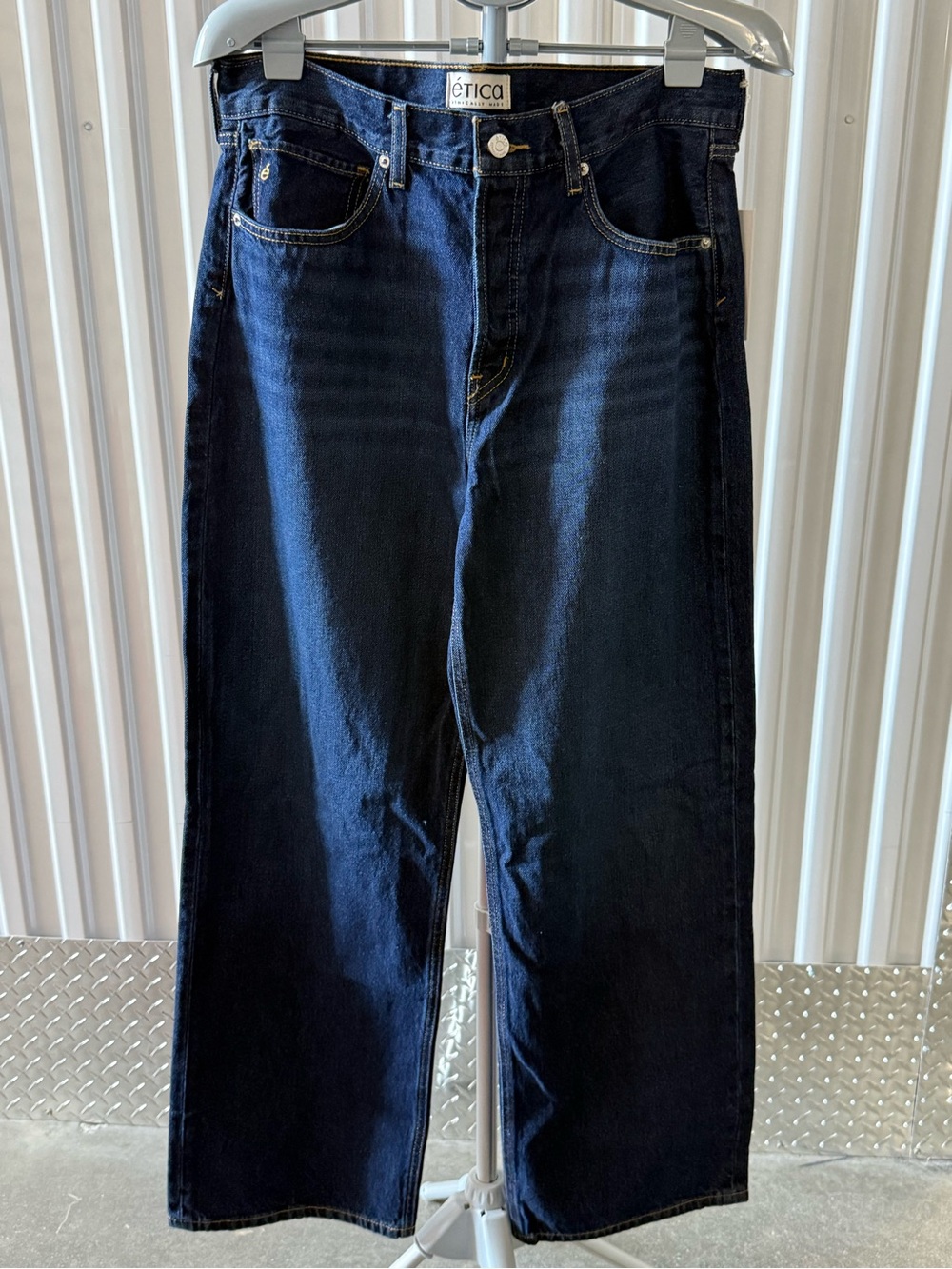 ETICA Relaxed Wide Leg Jeans, Bellevue, Size 31